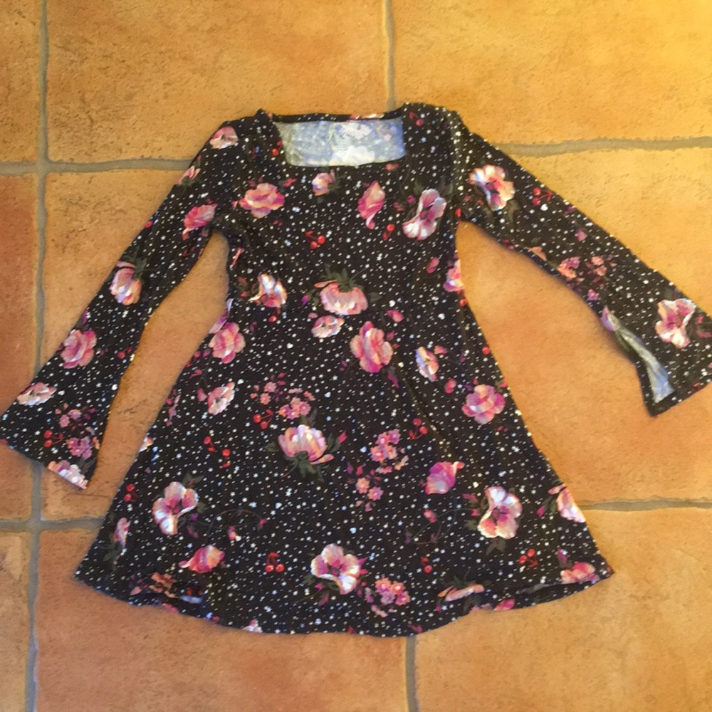 Dress art class size 6/6x